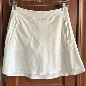 Women’s G/Fore Golf Skort In White- Size XS- NWOT⛳️